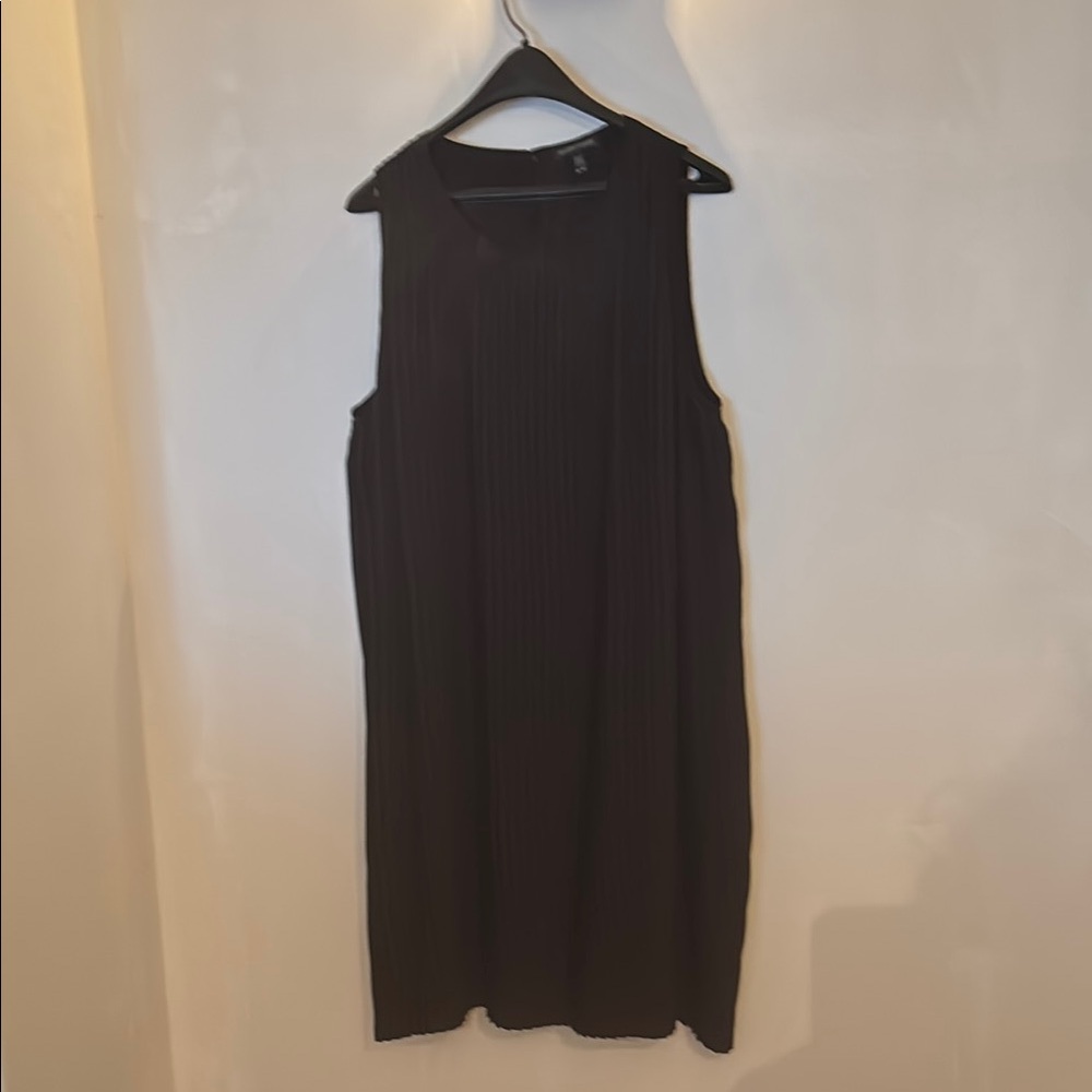 Eileen Fisher Black Sleeveless Dress with pleats
